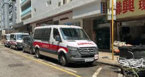 <strong>香港黄金盗窃案已拘捕12男1女另有1人负责处理和移交黄金。目</strong>