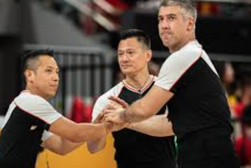 <strong>中国篮协裁委会:将严抓危险动作</strong>