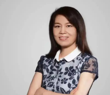 <strong>大学女副校长成陕西首富 身家440亿</strong>