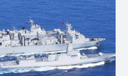 <strong>中国双航母首次同时现身西太</strong>