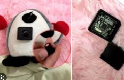 <strong>女子网购玩偶发现眼睛内疑有摄像头</strong>