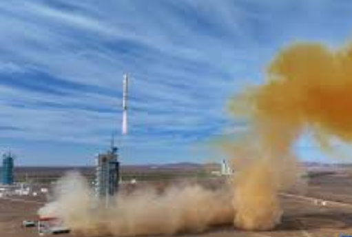 <strong>中国成功发射实践三十号A、B、C星</strong>