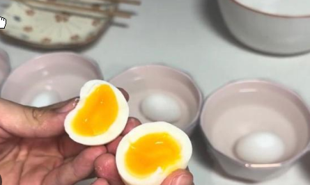 <strong>一天吃40个鸡蛋会造成肾脏严重负担</strong>