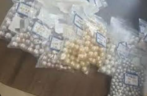 <strong>女子入职半年偷走公司500多件珠宝</strong>